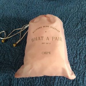 ❌sold ❌Silicone wine glasses set of two